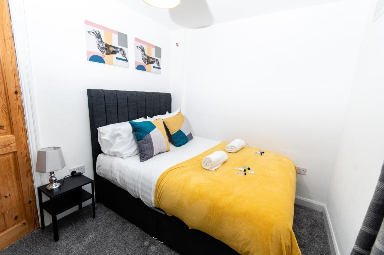 Greenbourne - 4 Bedrooms Sleeps 8 Free Parking Gateshead Extérieur photo