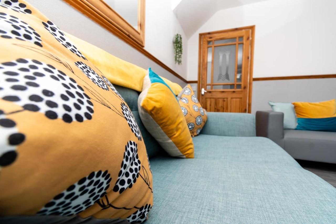 Greenbourne - 4 Bedrooms Sleeps 8 Free Parking Gateshead Extérieur photo