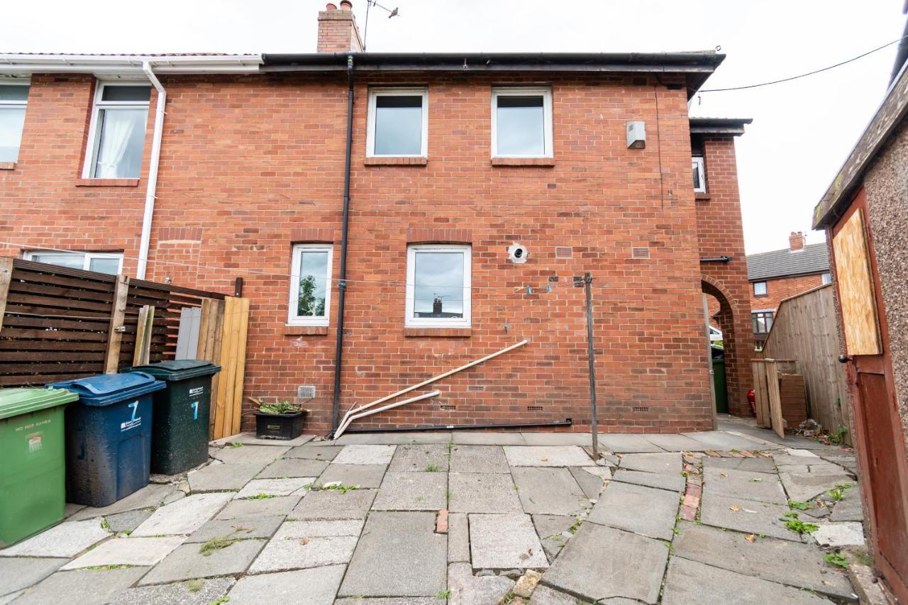 Greenbourne - 4 Bedrooms Sleeps 8 Free Parking Gateshead Extérieur photo