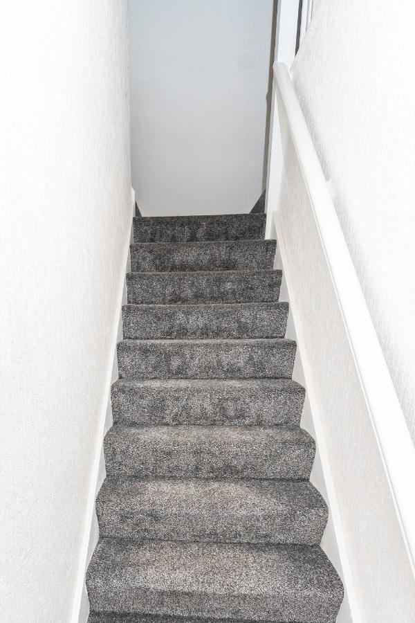 Greenbourne - 4 Bedrooms Sleeps 8 Free Parking Gateshead Extérieur photo
